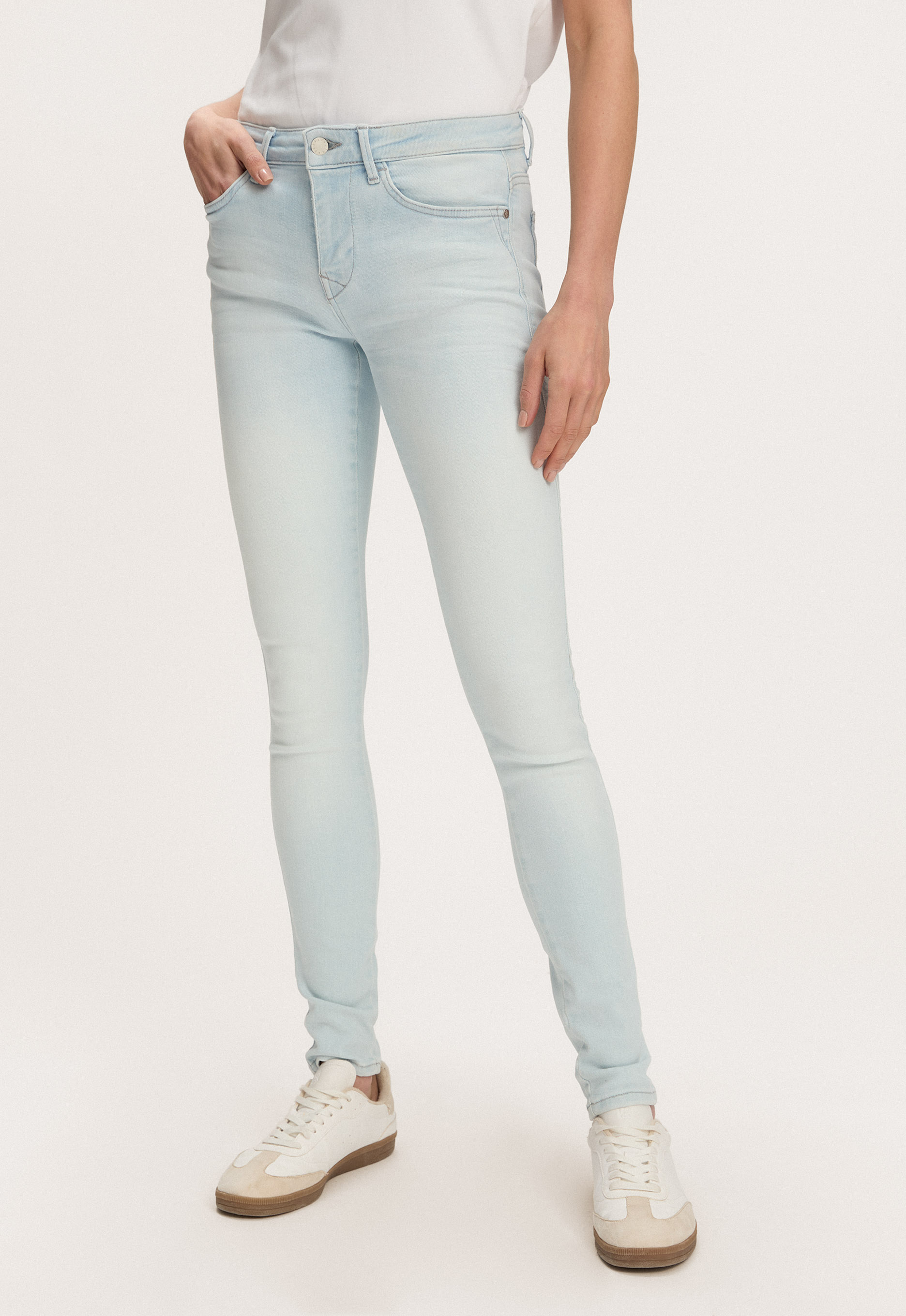 Silvercreek Cassy Skinny Jeans