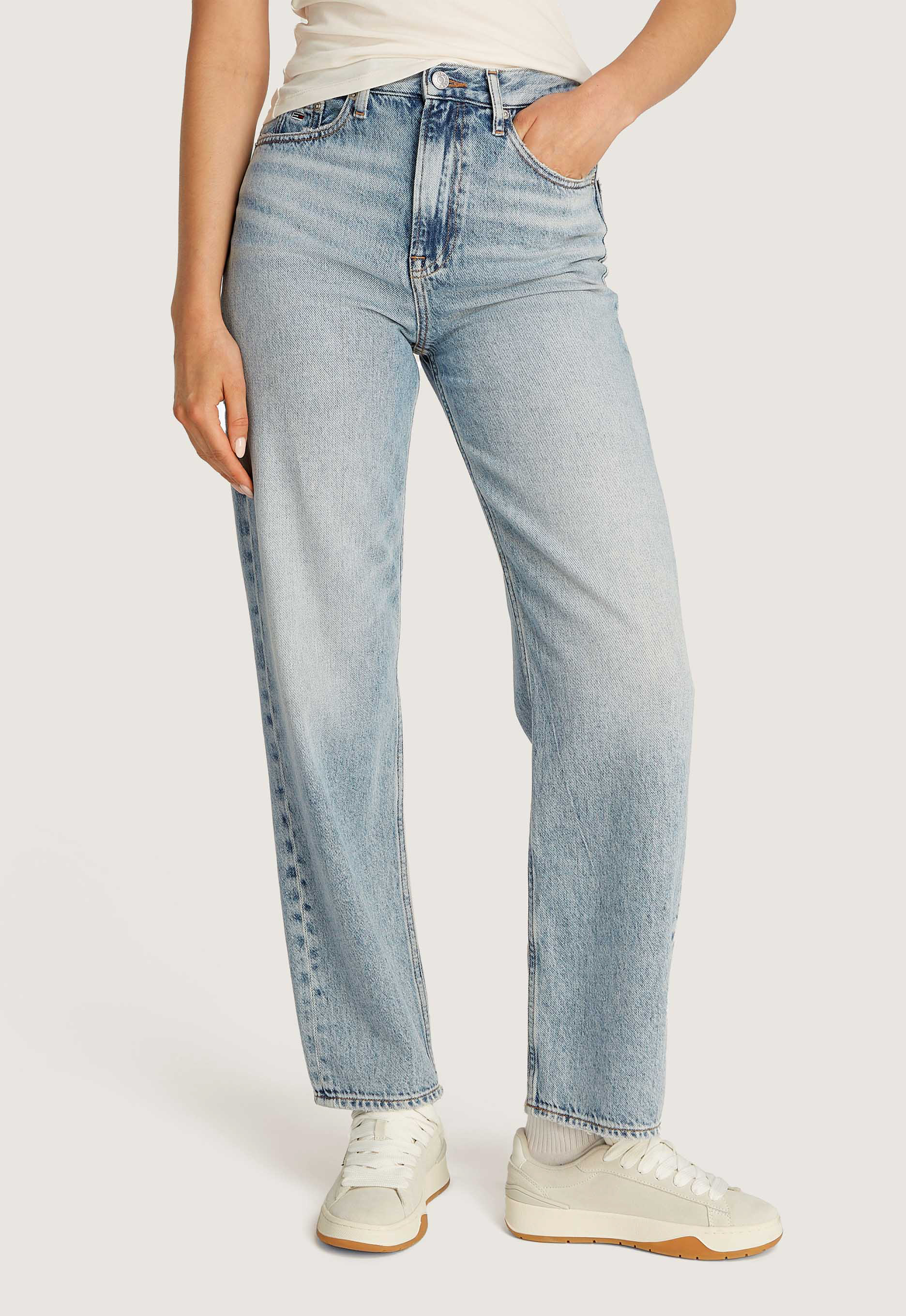 Tommy Jeans Layla Slim Straight Jeans