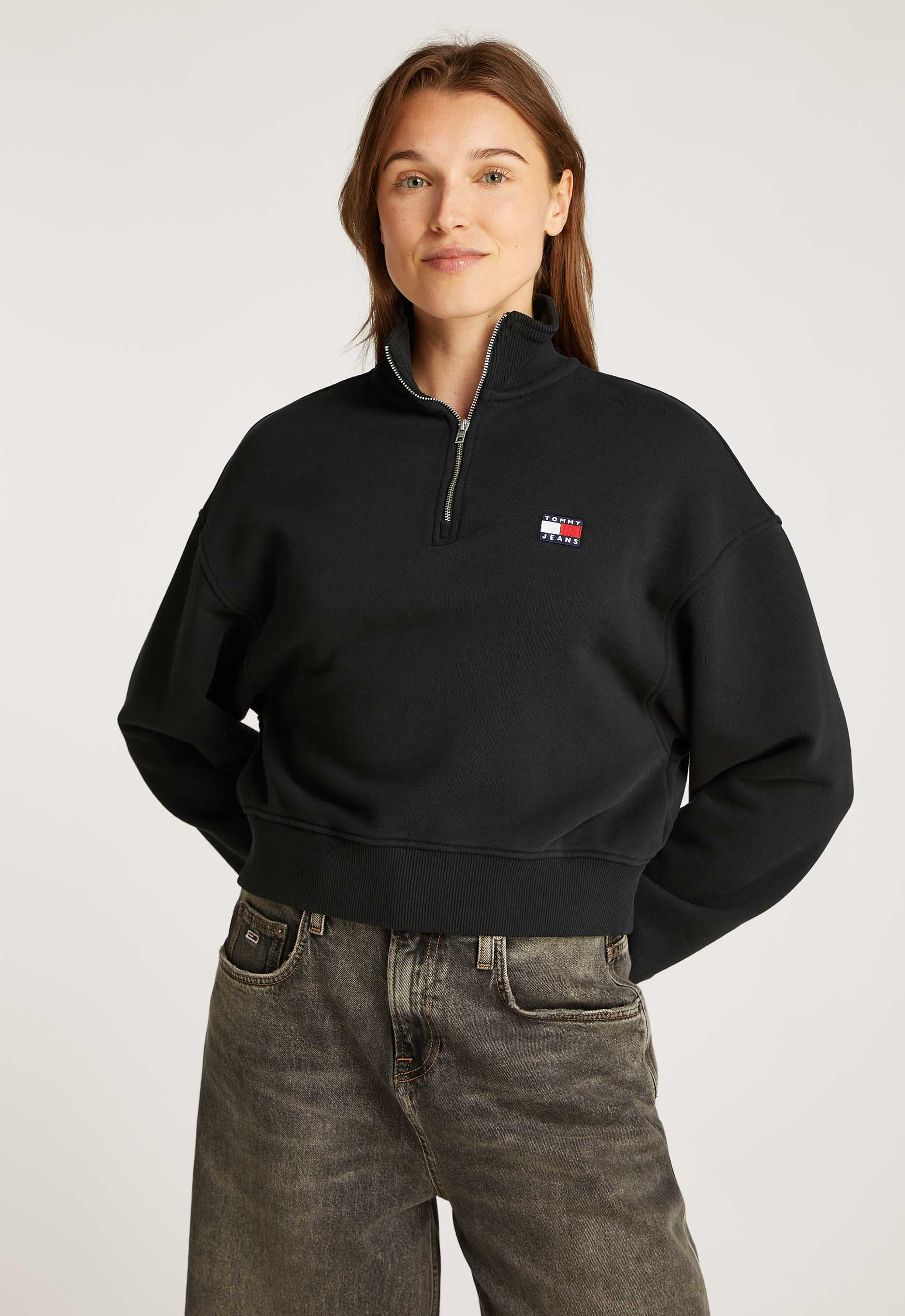 Tommy Jeans Boxy Cropped Badge 1 4 Zip Sweater