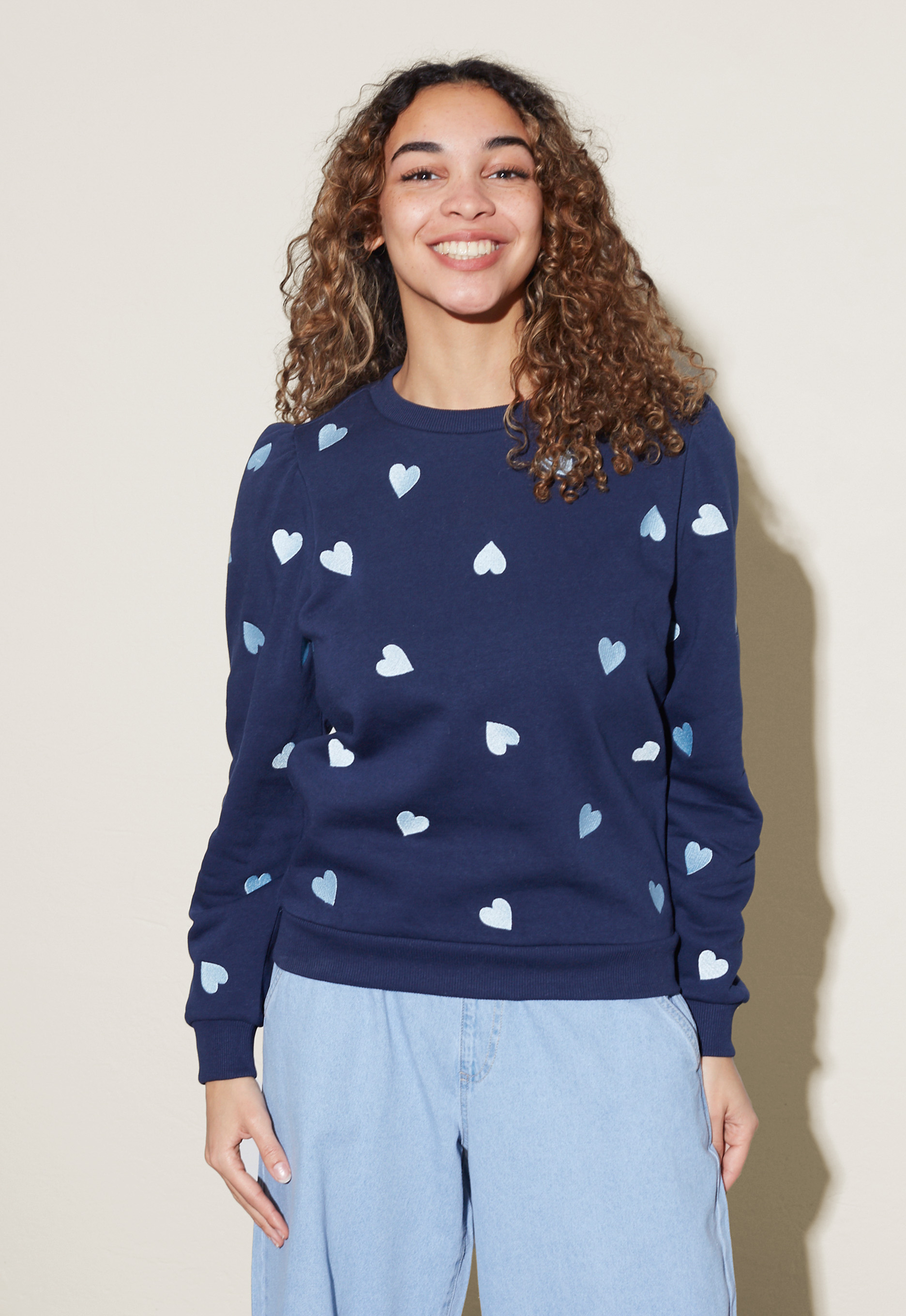 Sisters point Peva Puff Sweater