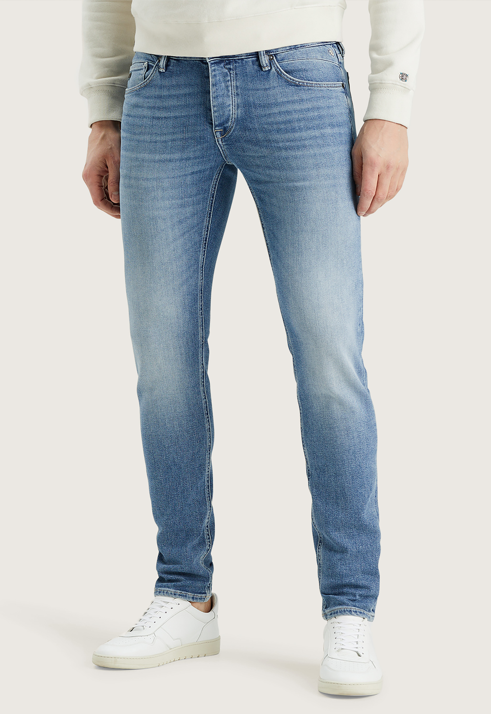 Cast iron Riser Slim Jeans