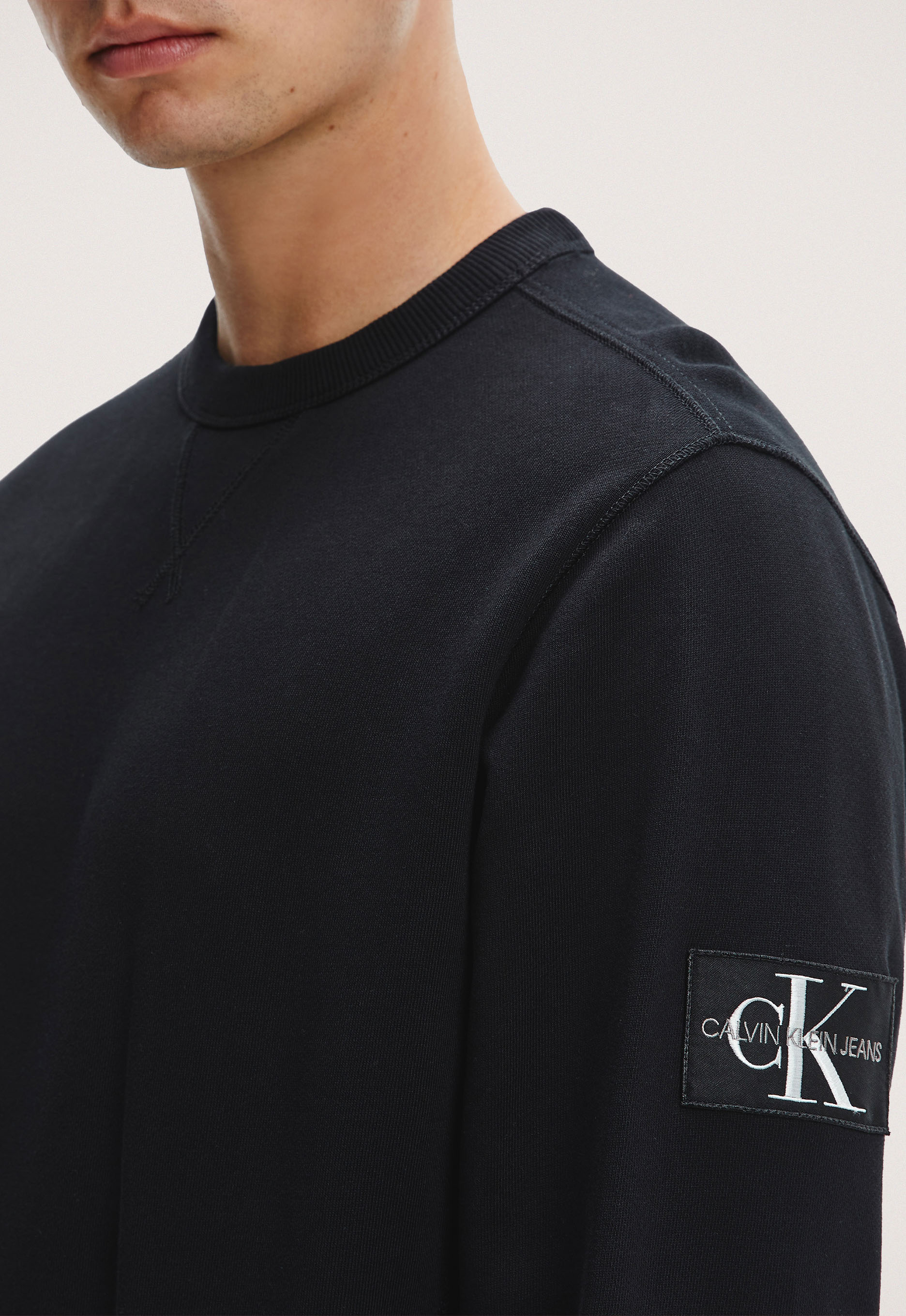 Calvin Klein Monologo Sleeve Badge Sweater Calvin Klein Monologo Sleeve Badge Sweater