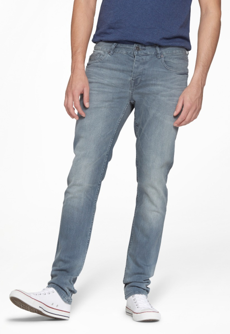 Riser Slim Jeans