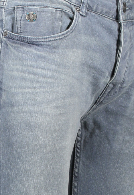 Riser Slim Jeans