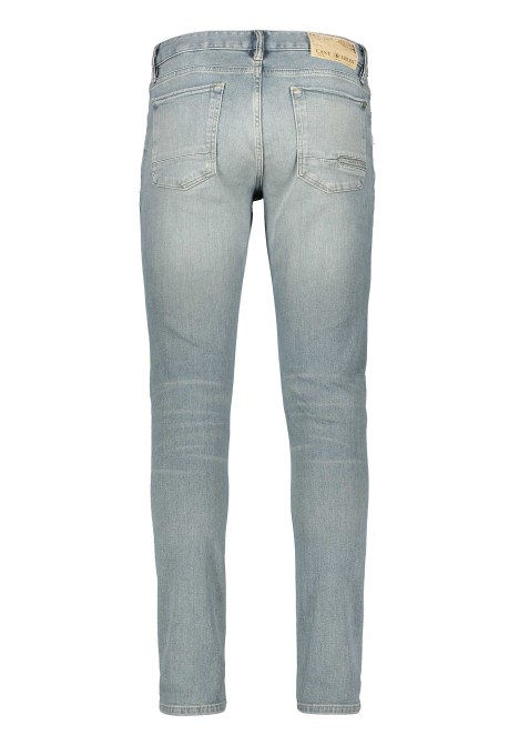 Riser Slim Jeans