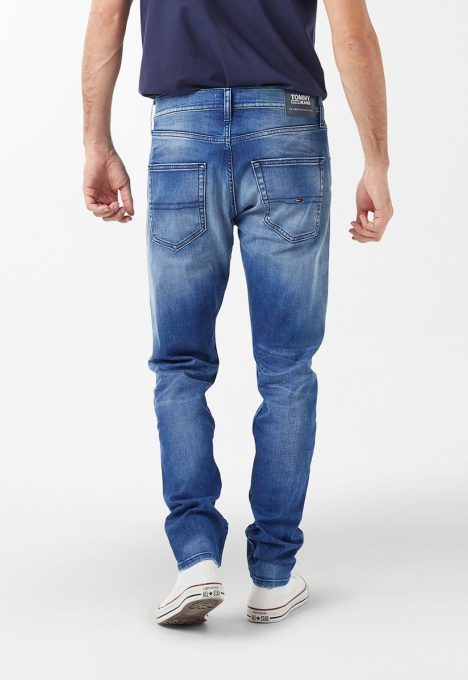 TJ 1988 Modern Tapered Jeans