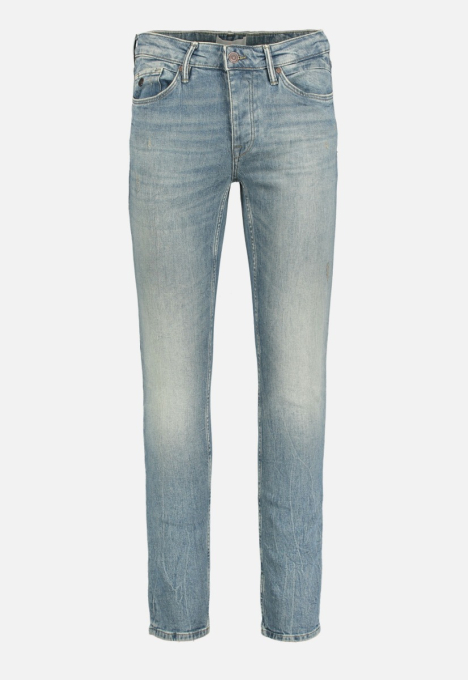 Riser Slim Jeans