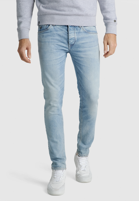 Riser Slim Fit Jeans