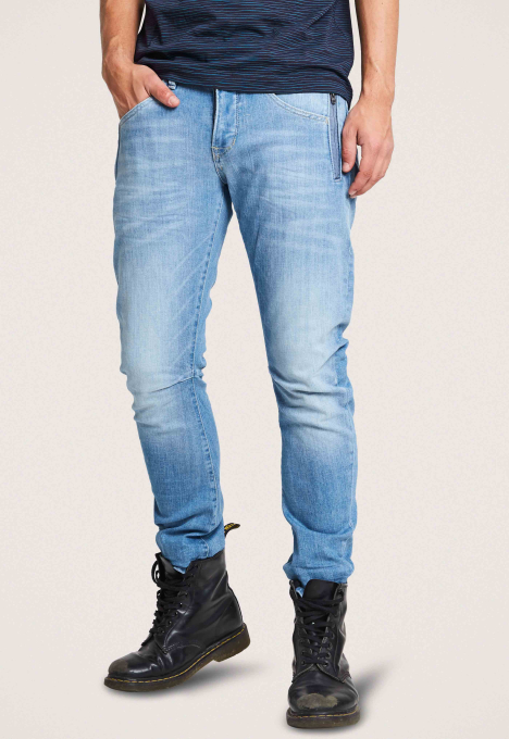 Blaze Regular Tapered Jeans