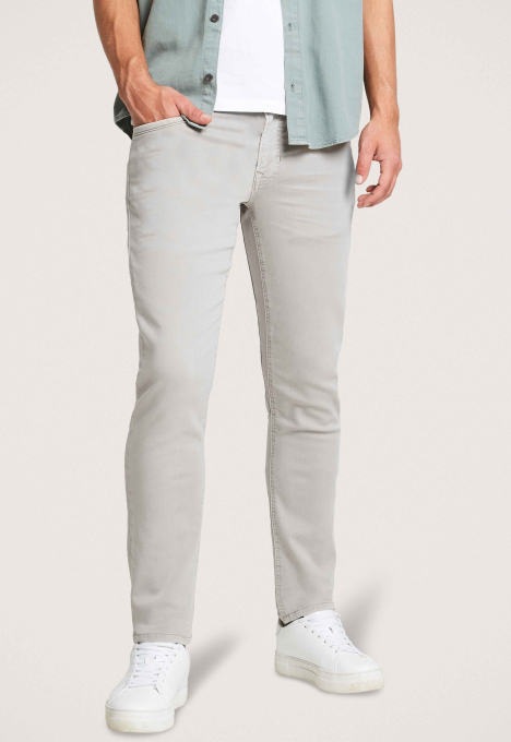 Tailwheel Slim Colored Jeans
