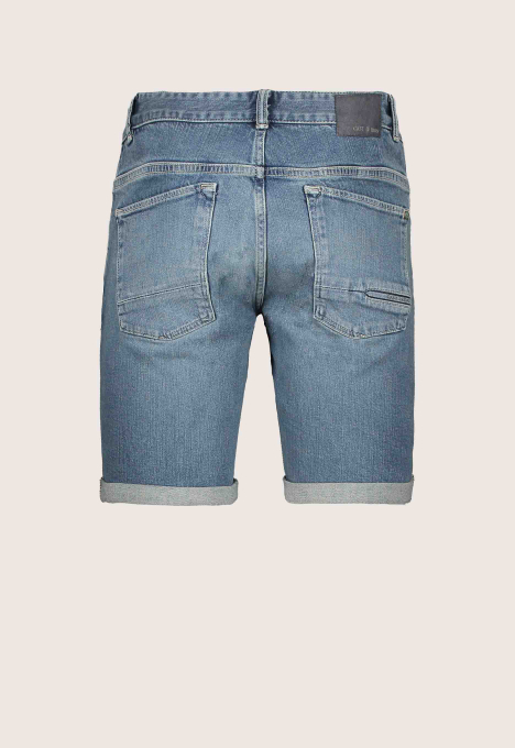 Riser Short