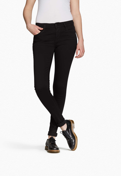 710 Innovation Super Skinny Jeans