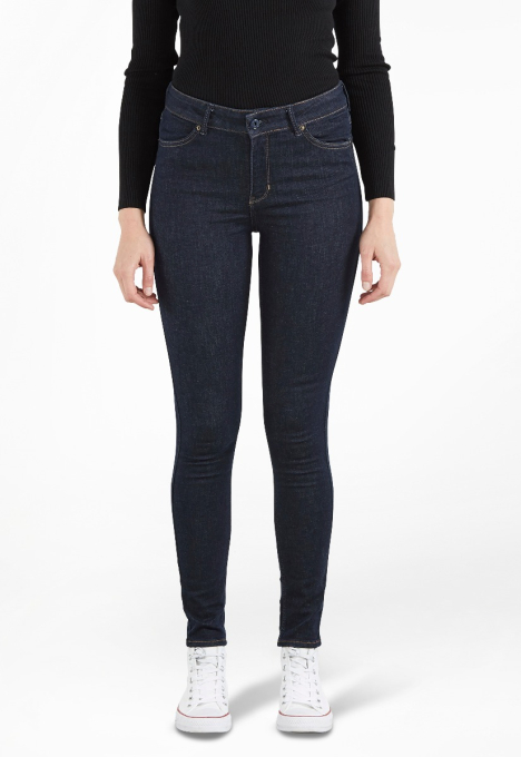 Celsi Super Skinny Jeans