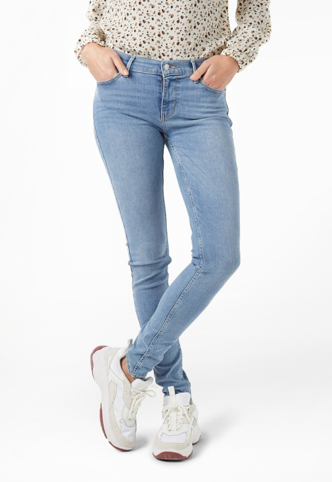 710 Mid Rise Super Skinny Jeans