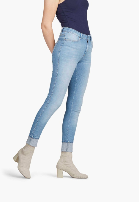 Celsi Super Skinny Jeans