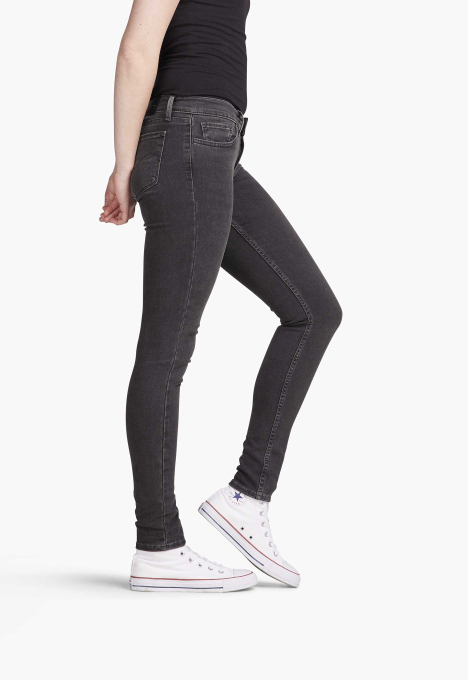 710 Mid Rise Super Skinny Jeans