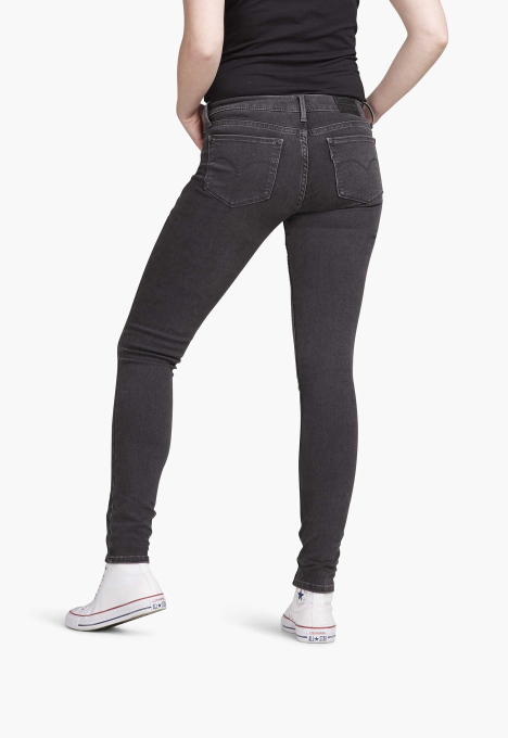 710 Mid Rise Super Skinny Jeans