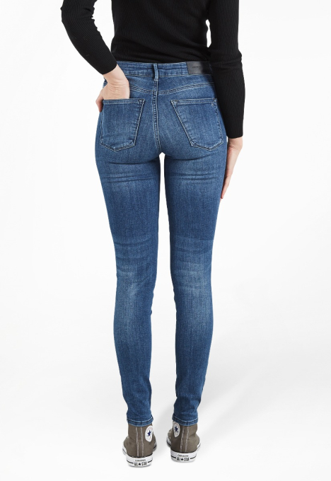 720 High Rise Super Skinny Jeans