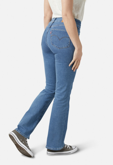 725 Bootcut Jeans