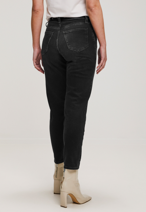 Mom Jeans