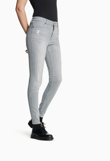 Celsi Ankle Super Skinny Jeans