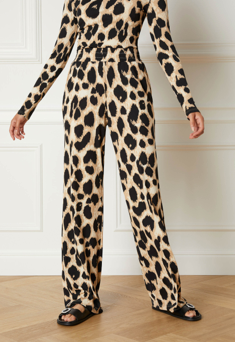 Nova Broek