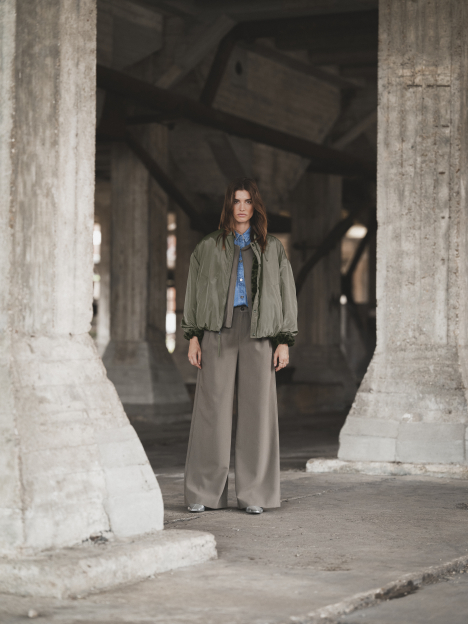 LOOK WOMAN 3 - The Legacy Within