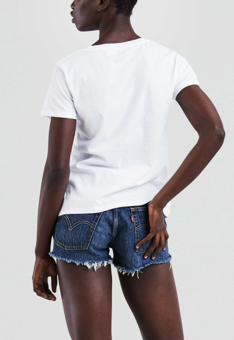 17369 The Perfect Graphic T-shirt