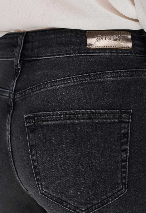 Blush Skinny Jeans