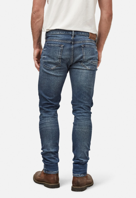 Riser Slim Jeans