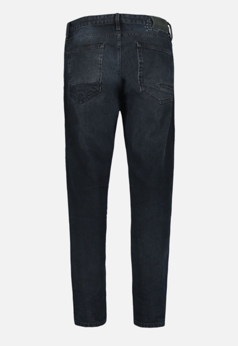 Cuda Relaxed Tapered Jeans