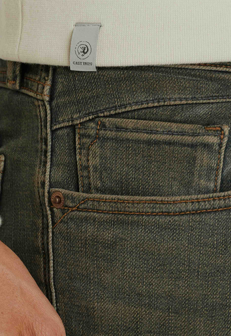 Shiftback Tapered Jeans