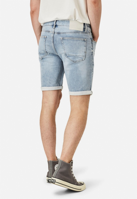 Porter Slim Short