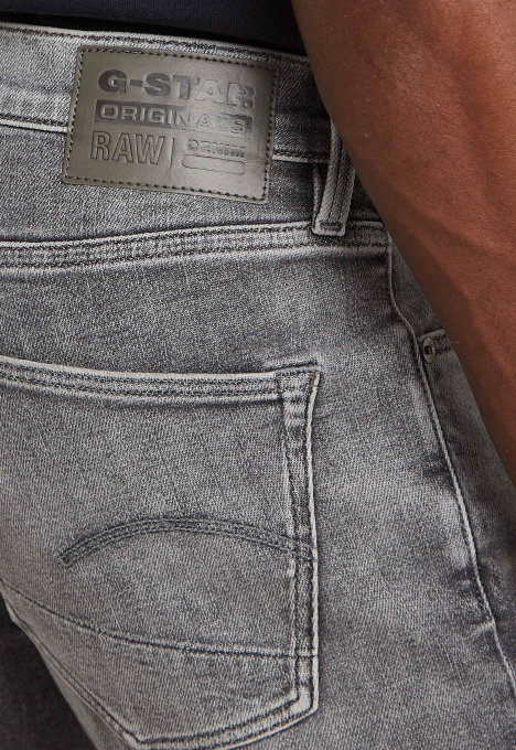 3301 Slim Short
