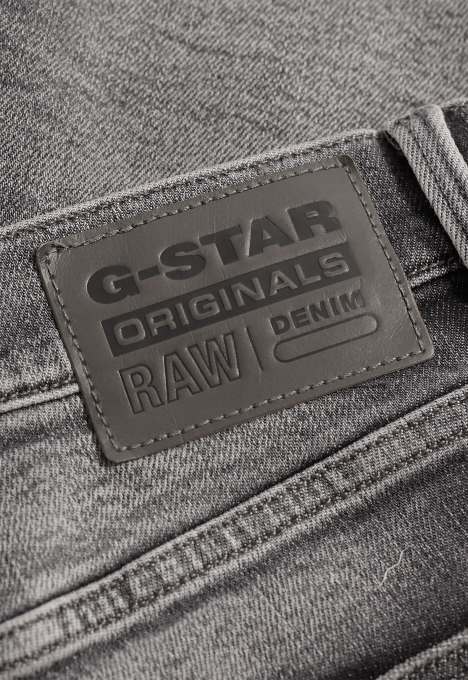 3301 Slim Short