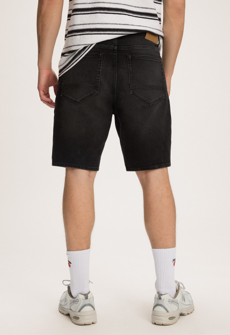Madd Short