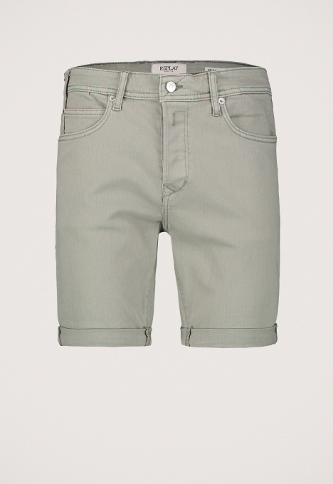 Tapered Short