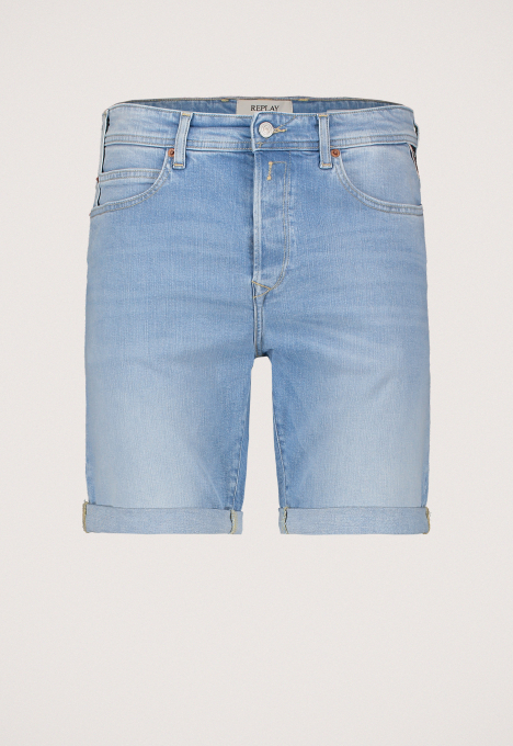 Tapered Short