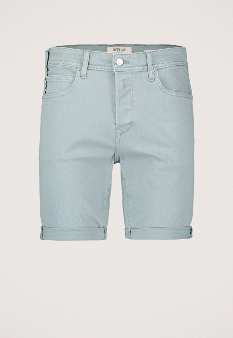 Tapered Short