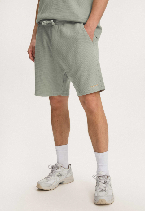 Mosho Short