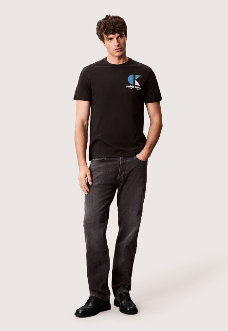 Logo Graphic T-shirt