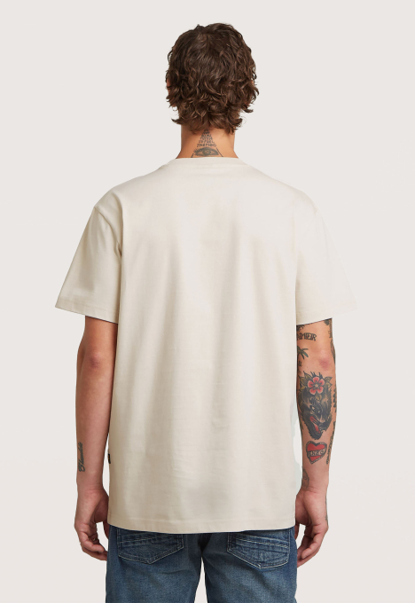 Fabric Mix Pocket T-shirt