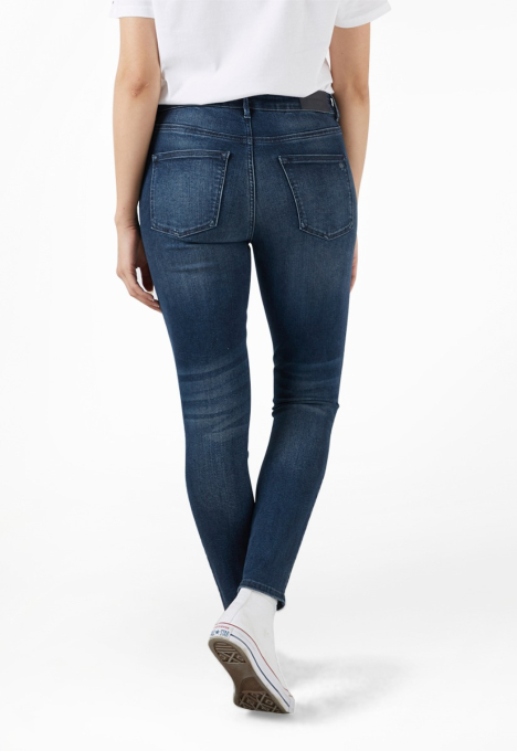 Celsi Super Skinny Jeans