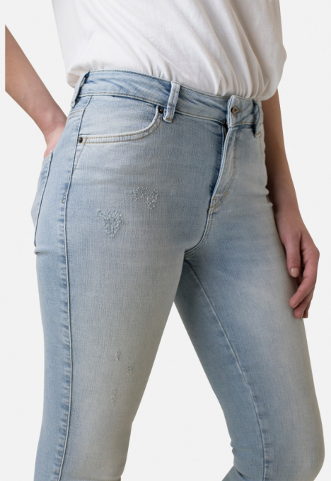 Celsi Super Skinny Jeans