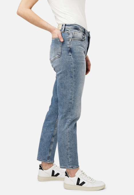 Cinna Girlfriend Slim Jeans