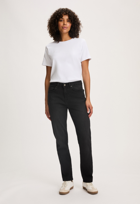 Cinna Slim Tapered Jeans