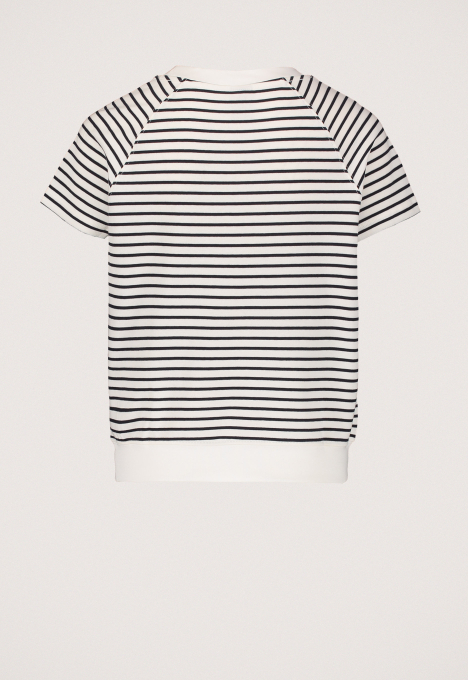 Raglan T-shirt