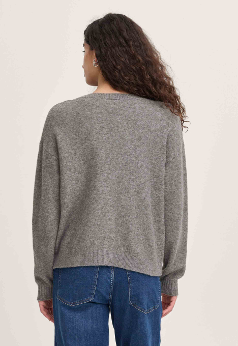 Dasila Vest