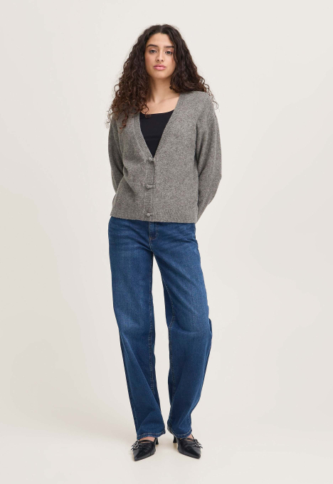 Dasila Vest