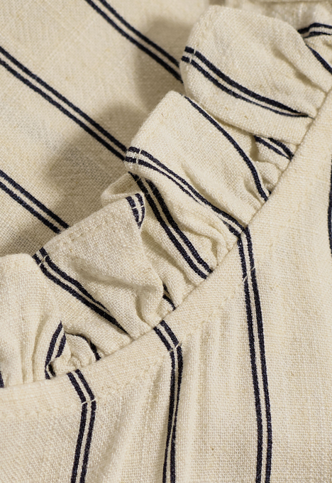 Viva Ruffle Blouse 